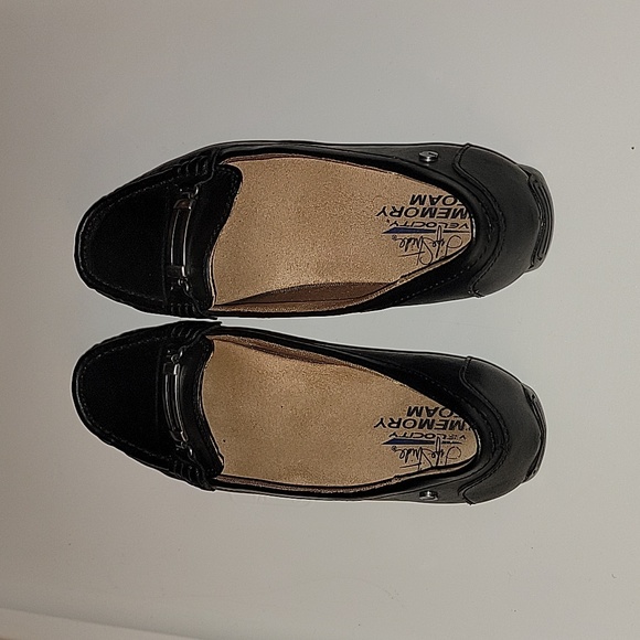 Life Stride Black Loafers - Picture 3 of 4